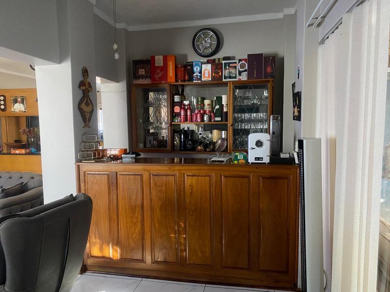 5 Bedroom Property for Sale in Balmoral Eastern Cape